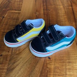 Vans Baby Boy's Old Skool V (Infant/Toddler) Color-Block Black/Multi 4 Toddler M